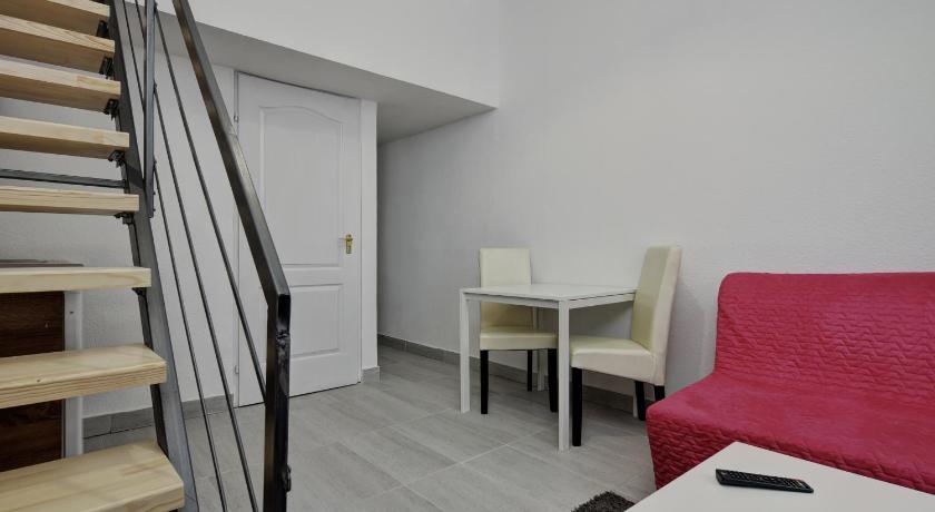 Image of Standard Apartment 12