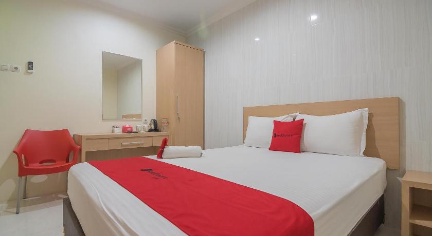 RedDoorz near MT Haryono Semarang