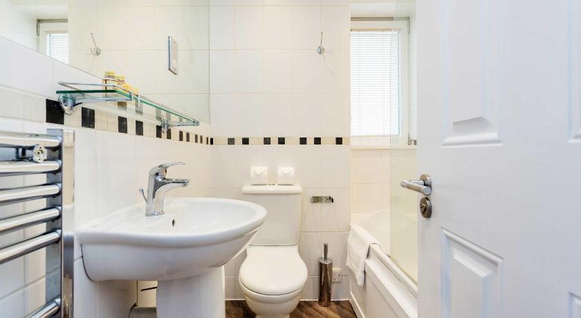 Canary Wharf Apartments photo