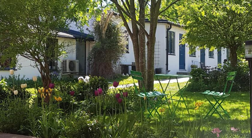Innergardens Bed and Breakfast photo