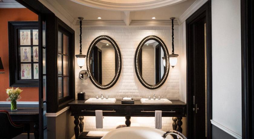 Image of Deluxe Suite 2