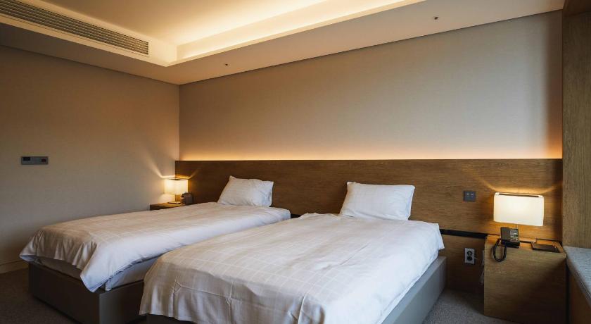 Image of Family Club Suite 4
