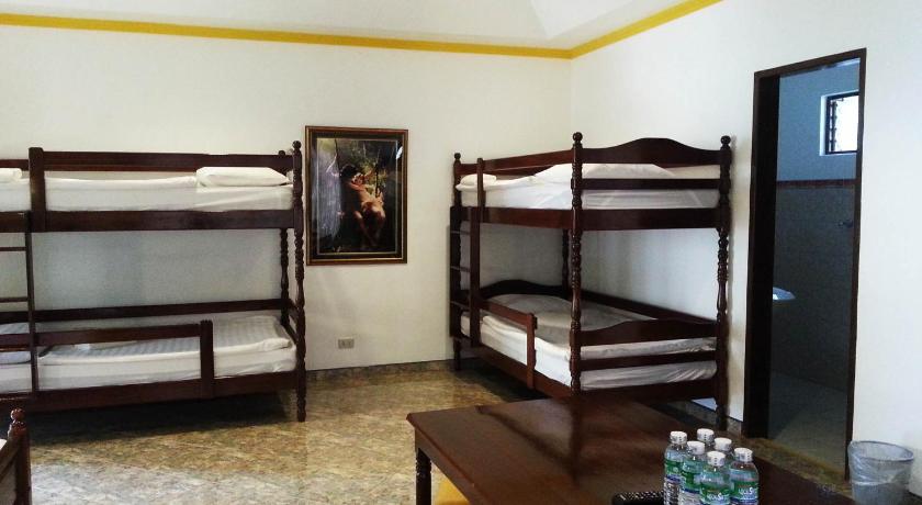Image of Group Room (6 in a Room) 11