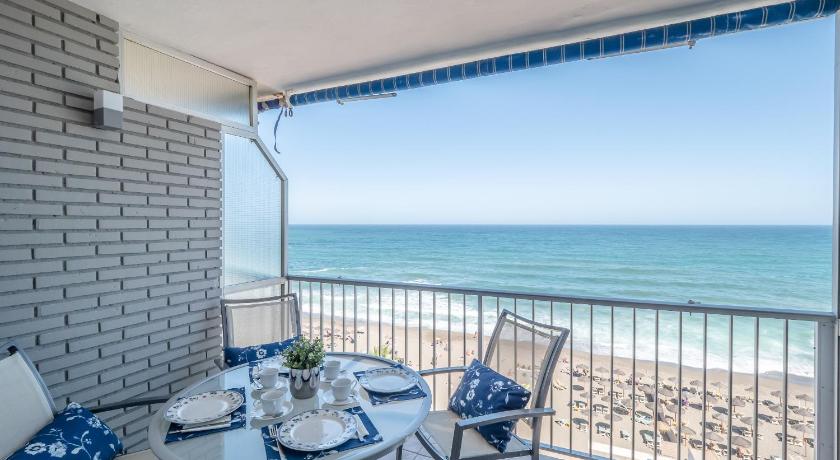 SPECTACULAR SEA VIEW Fuengirola - image 32