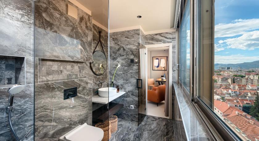Royal Suites-Sky photo