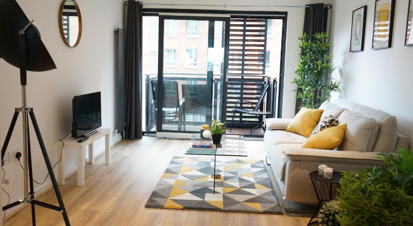 Perfectly located stunning apartment photo