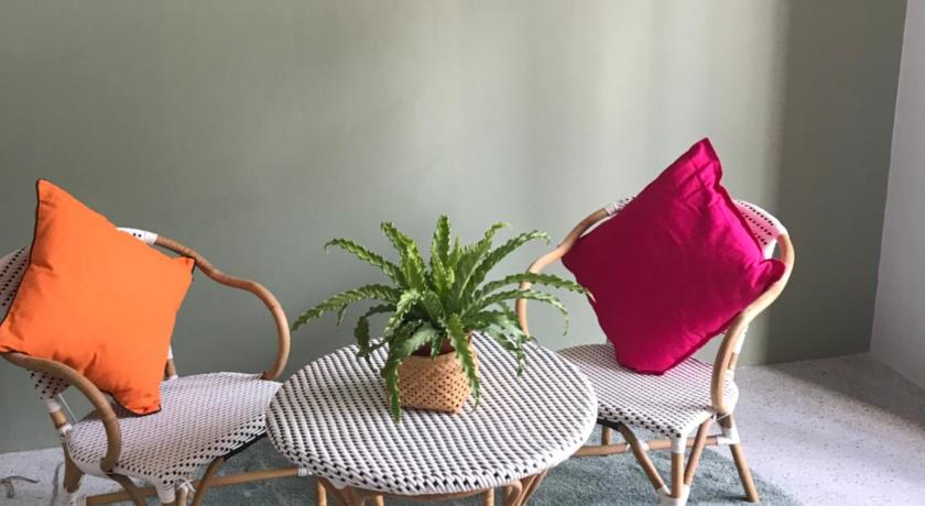 甘烹碧 Home by the bridge Hotel 2星级 酒店 套房