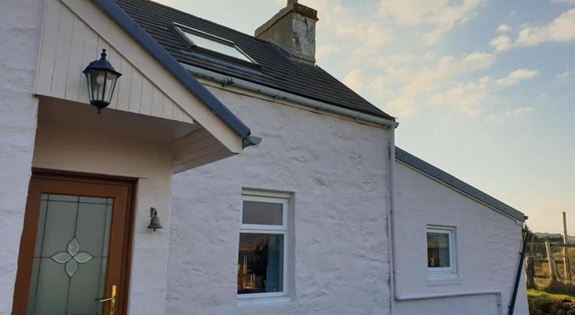 Arle Farmhouse photo