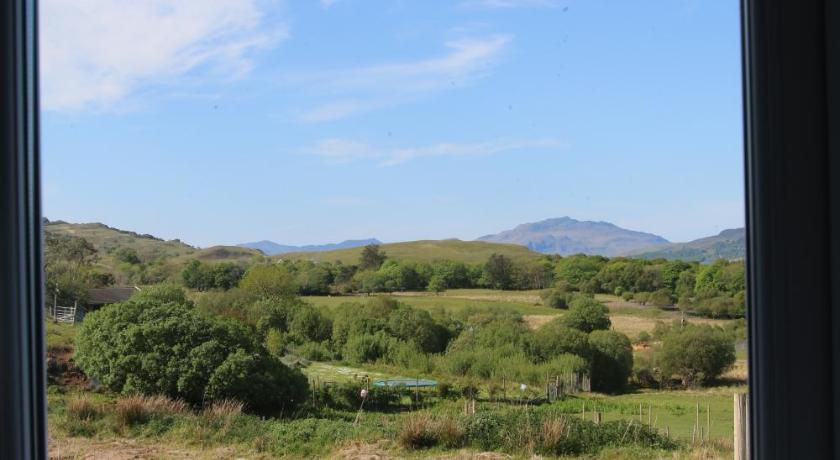 Arle Farmhouse photo