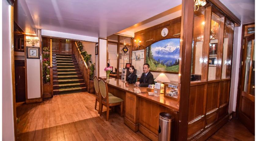 Cedar Inn photo