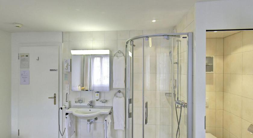 Hotel Sporting photo