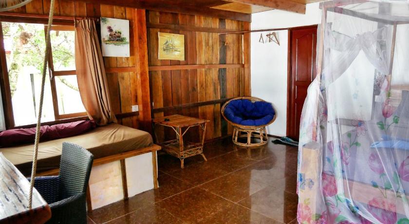 Image of Beach Front Villa with Air Conditioning 11