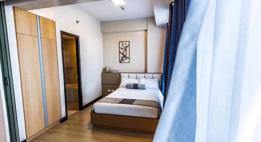 Image of Studio Suite 14