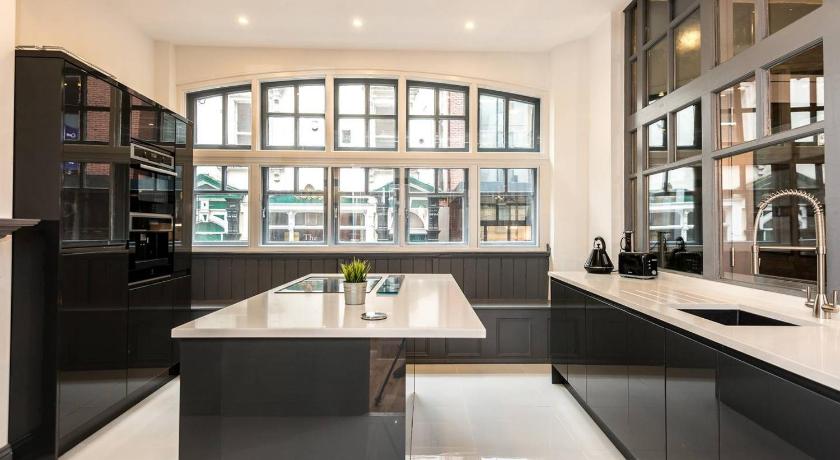Host Apartments - Huge Luxury Warehouse Apt photo