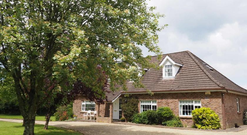 Inglewood Lodge B&amp;B — Hotel in Naas