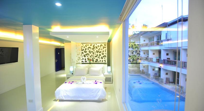 Image of Diamond Suite 8