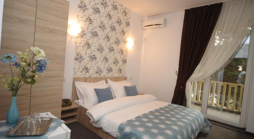 Hotel Pinguin photo