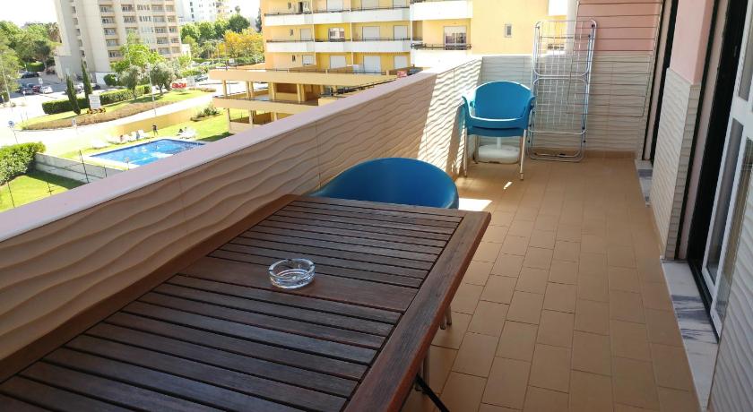 Image of Apartment with Pool View 8