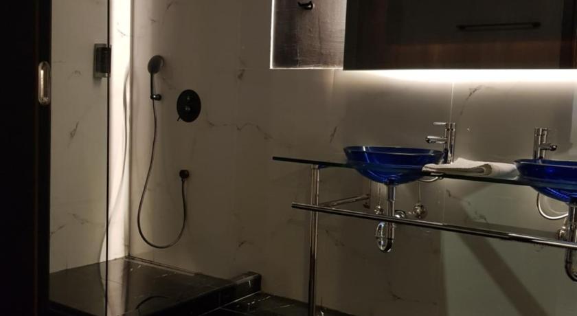 Andromeda Downtown Residence photo