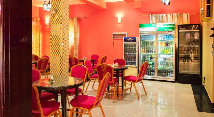 Sibyangu Standard Hotel - image 13