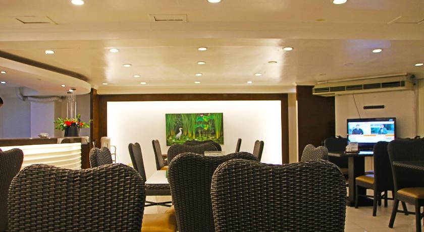 Worldview Pension Plaza Perdices Street Dumaguete - 