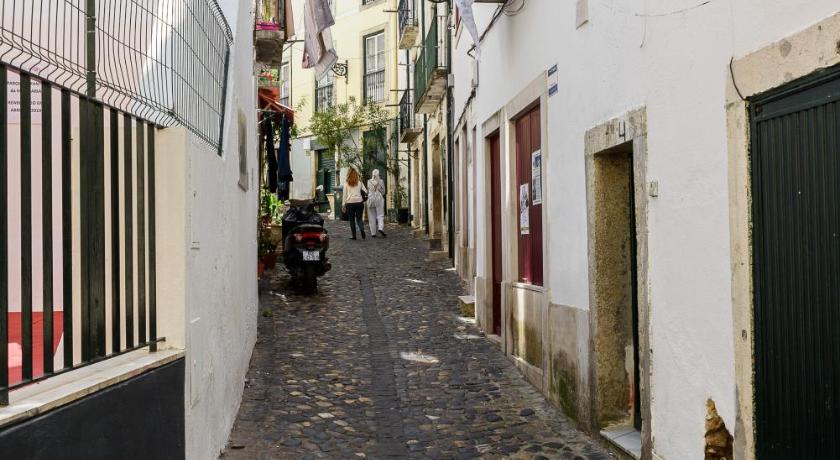 Sitio dos Cavaleiros Apartments - image 9