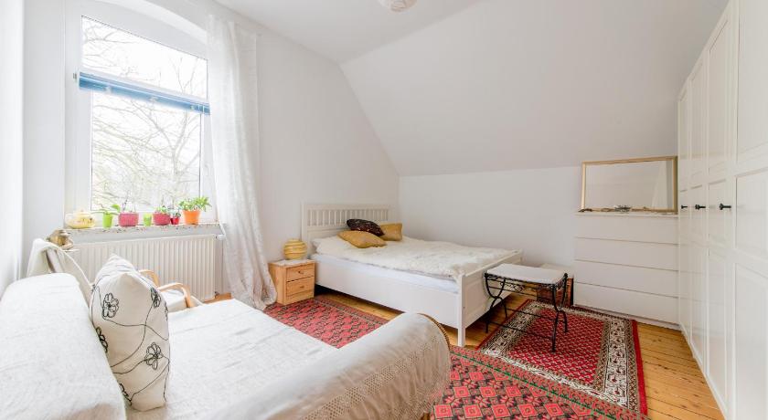 6606 Private Rooms photo