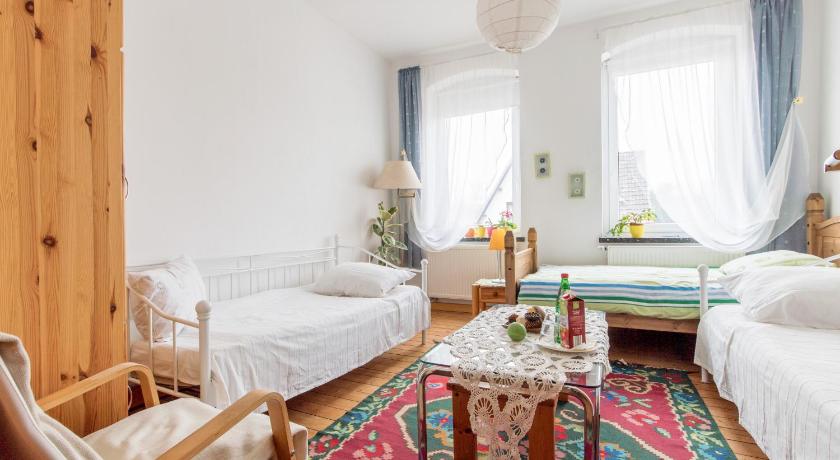 6606 Private Rooms photo