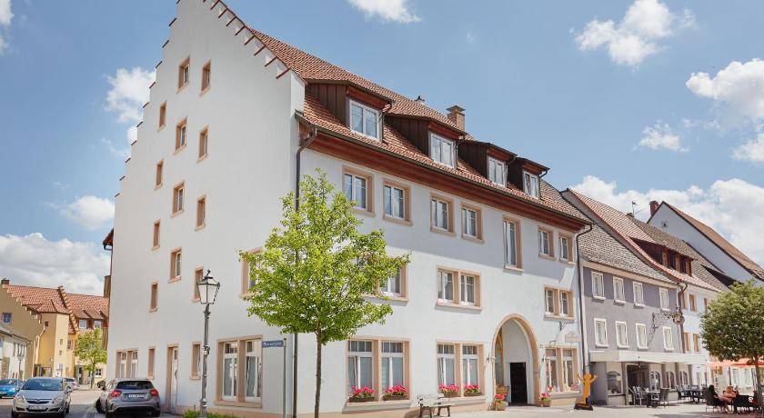 Hotel Restaurant Lindenhof photo
