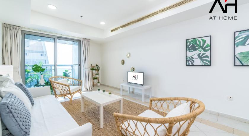 At Home Apartment Dubai Marina Princess Tower High Floor - 