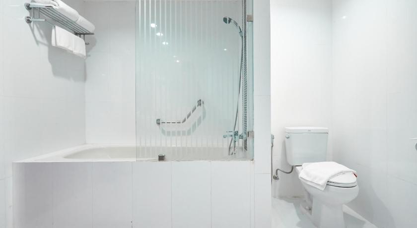 Image of 2 Bedrooms Family Suite 11