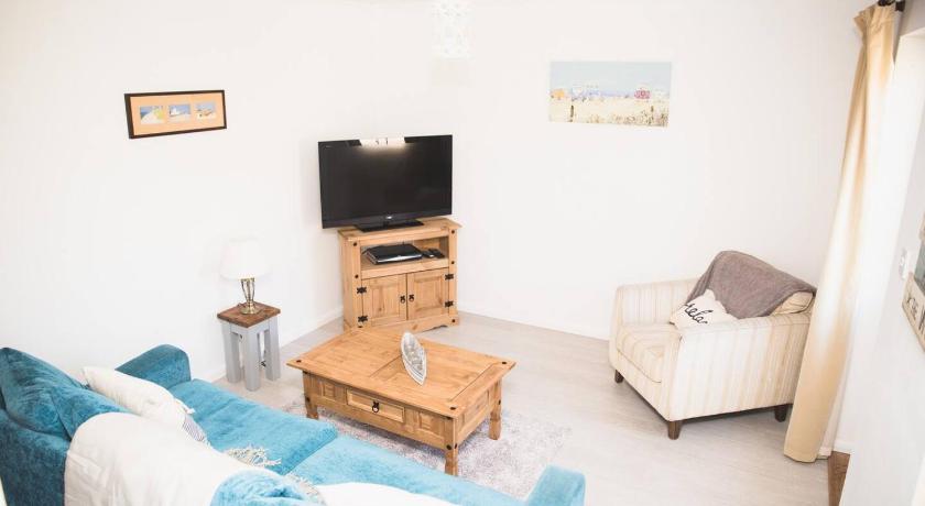 Adorable Seaside House Just A Short Walk To The Beach Entire