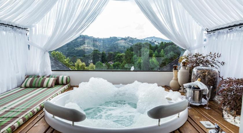 Image of King Suite With Spa Bath 3