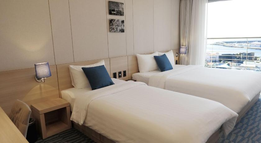 Imatge de Principal familiar amb 2 llits individuals (Premier Family Twin Room) 5