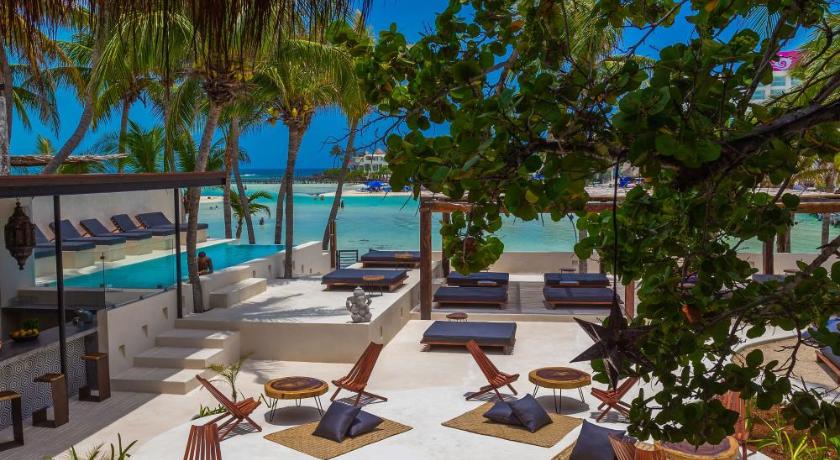Lotus Beach Hotel - Adults Only photo