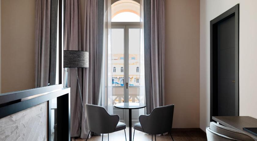 Amadomus Luxury Suites photo