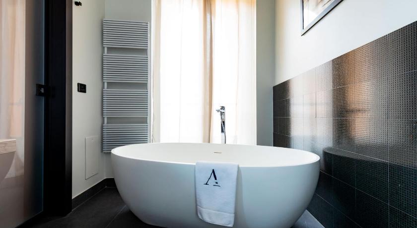 Amadomus Luxury Suites photo