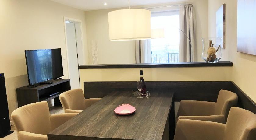Image of Apartment with Balcony 7