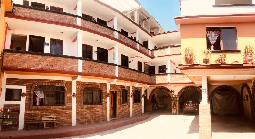 HOTEL LA GRAN MANZANA — Hotel in Zacatlan