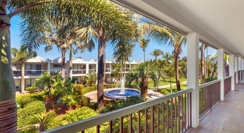 Beachcomber Beach Resort Hotel In St Pete Fl Room Beachcomber Beach Resort Hotel In St
