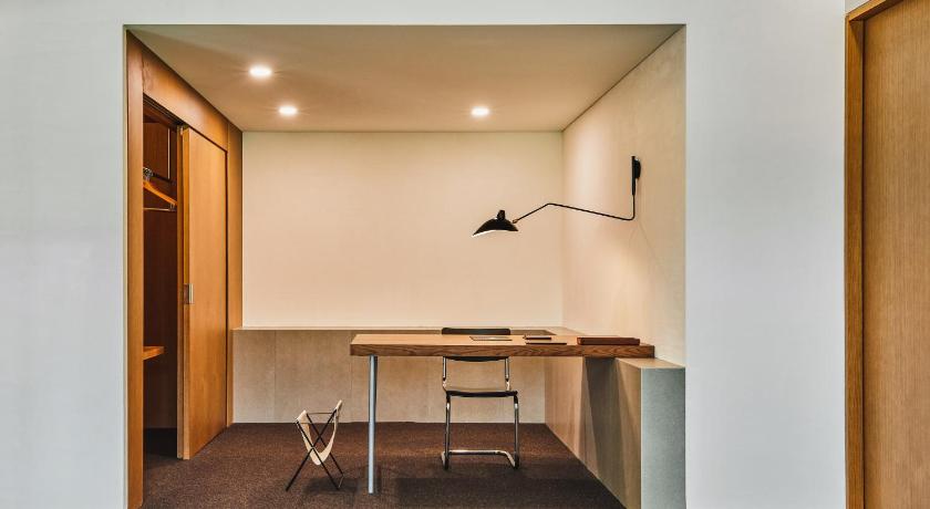 Image of Presidential Suite 8