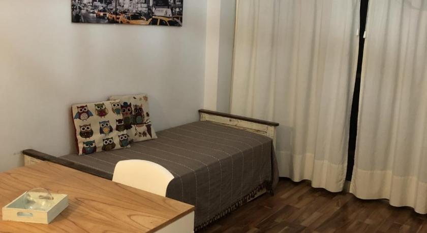 Image of Apartment with Pool View 13