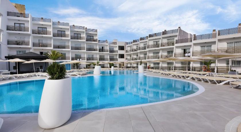 Palmanova Suites by TRH