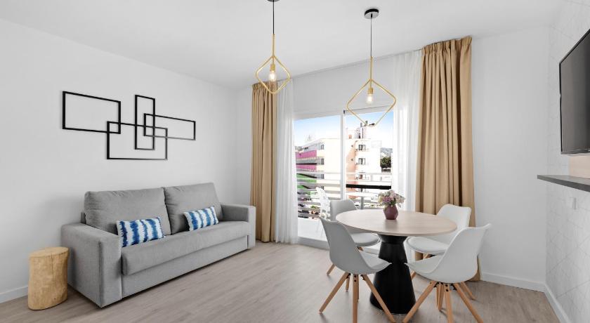 Palmanova Suites by TRH