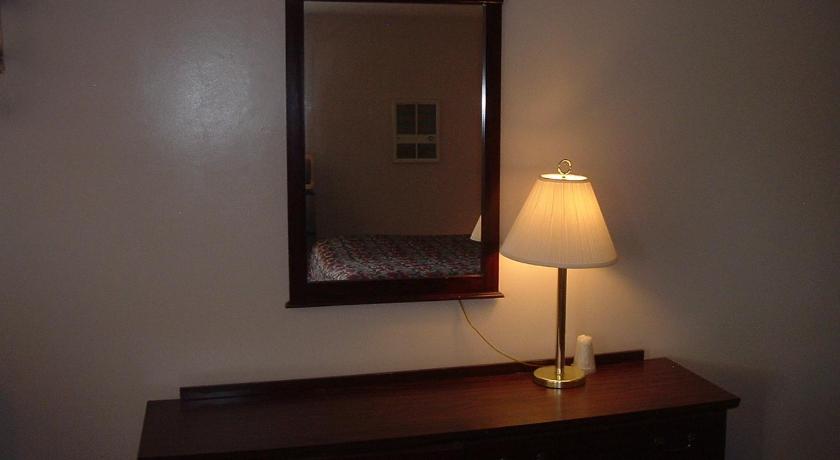 Image of Double Room with Two Double Beds - Non Smoking 5