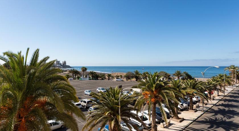 2 min Walk to Beach - Private Terrace - Some with Sea Views — Hotel in Gran Canaria