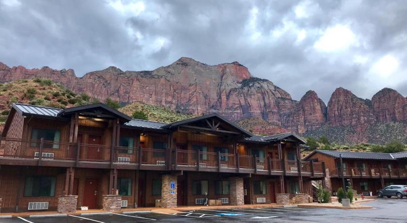 Zion Canyon Lodge