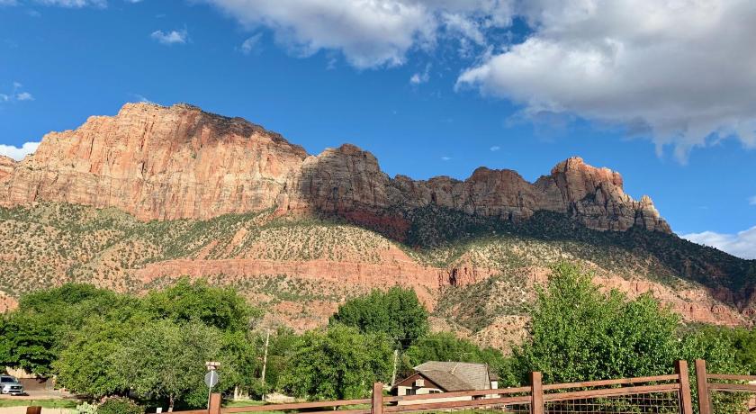 Zion Canyon Lodge