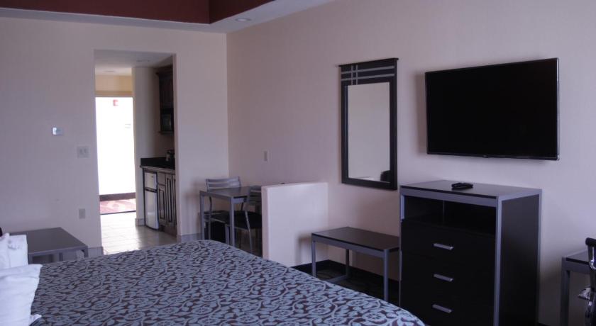 Image of Queen Suite 0
