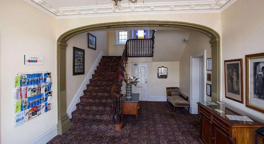 Quality Hotel Bentinck photo